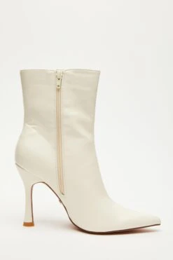 Cream Faux Leather Ankle Boots -Princess Style Shop 00100035128 ZS