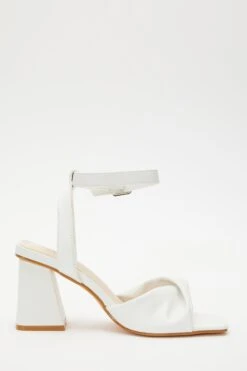 White Twist Front Block Heeled Sandals -Princess Style Shop 00100036765 ZS