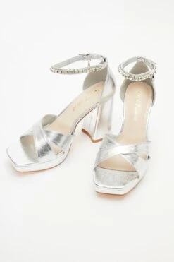 Wide Fit Silver Platform Heeled Sandals -Princess Style Shop 00100037653 XS