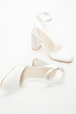 Bridal White Pearl Block Heel Sandal -Princess Style Shop 00100038126 XS